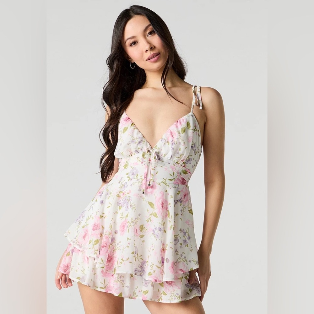 NWT Floral Tiered Romper w/ Tags – Tie Waist / Bow Back, Size L 🌸